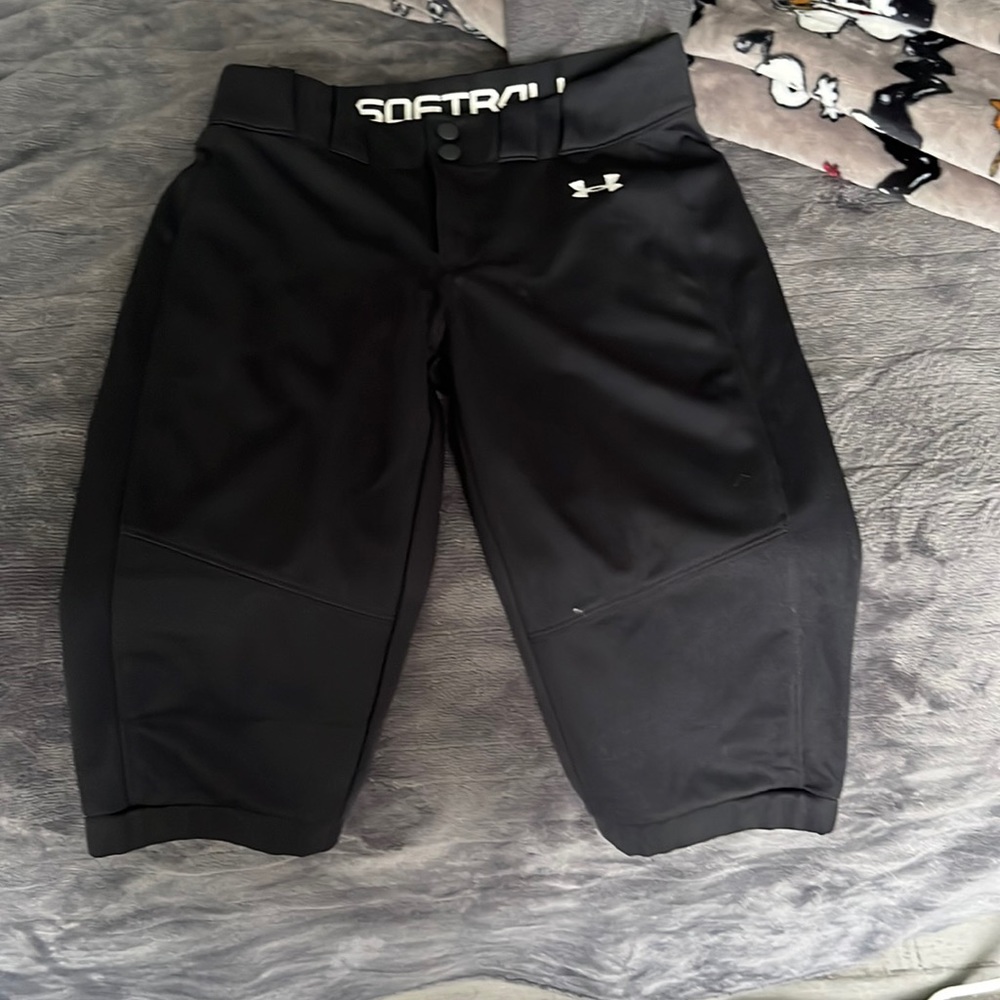 Brand new never worn girls under armor softball pants